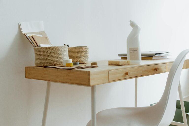 Cómo organizar un espacio de trabajo en casa cómodo y productivo